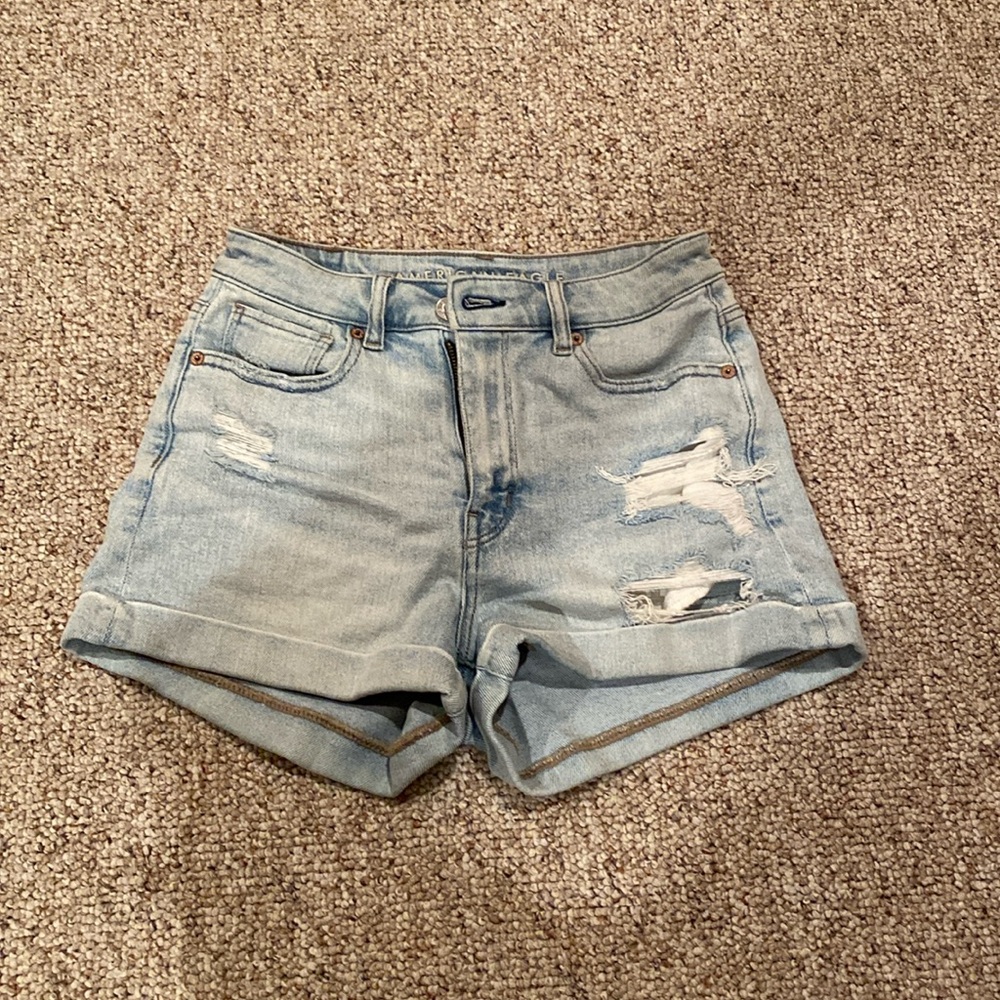 American Eagle mom shorts